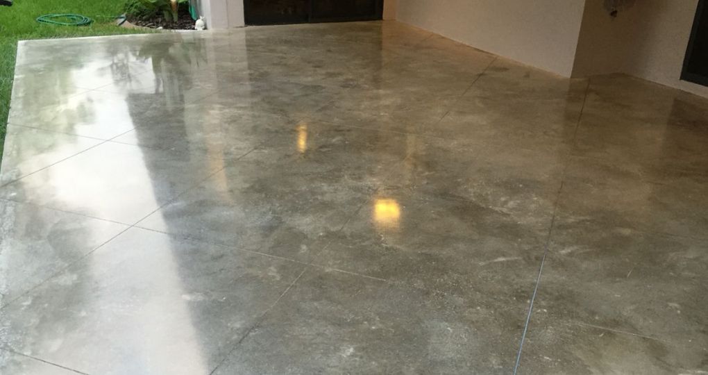 Béton lissé en extérieur