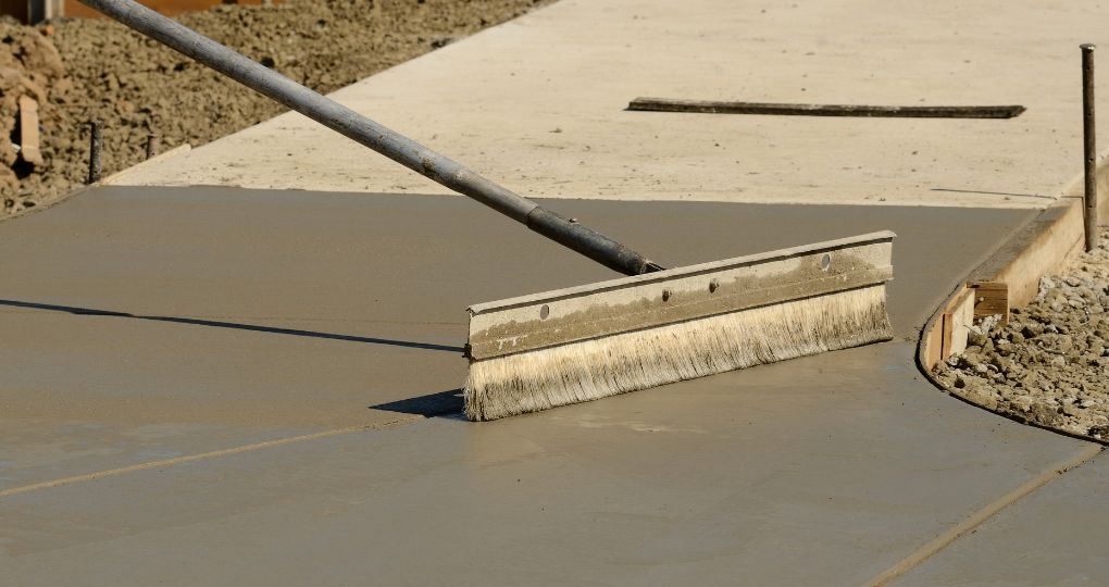 Comment puis-je savoir si une dalle en béton est bien faite
