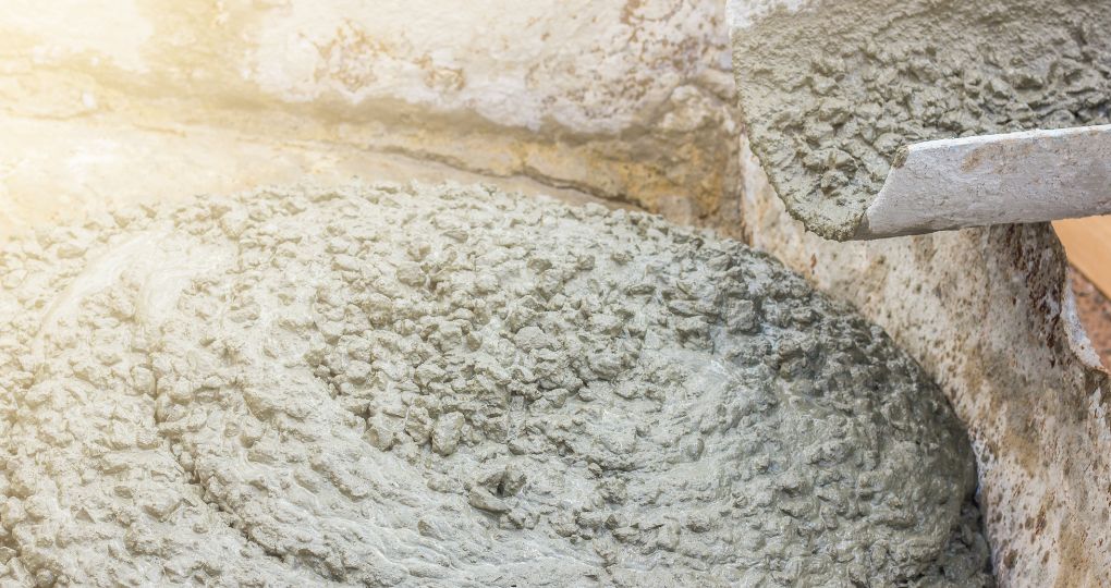 Est-il possible de couler une nouvelle dalle en béton sur une ancienne dalle fissurée